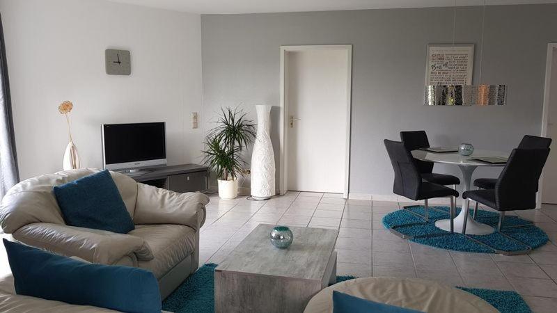 Ferienwohnung Gockels-Auszeit Бад-Вильдунген Экстерьер фото